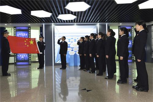 东坡区人民检察院坚持分类分层选用干部 构建队伍“四位”发展良好格局