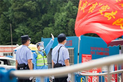 广安公安全力打好疫情防控歼灭战