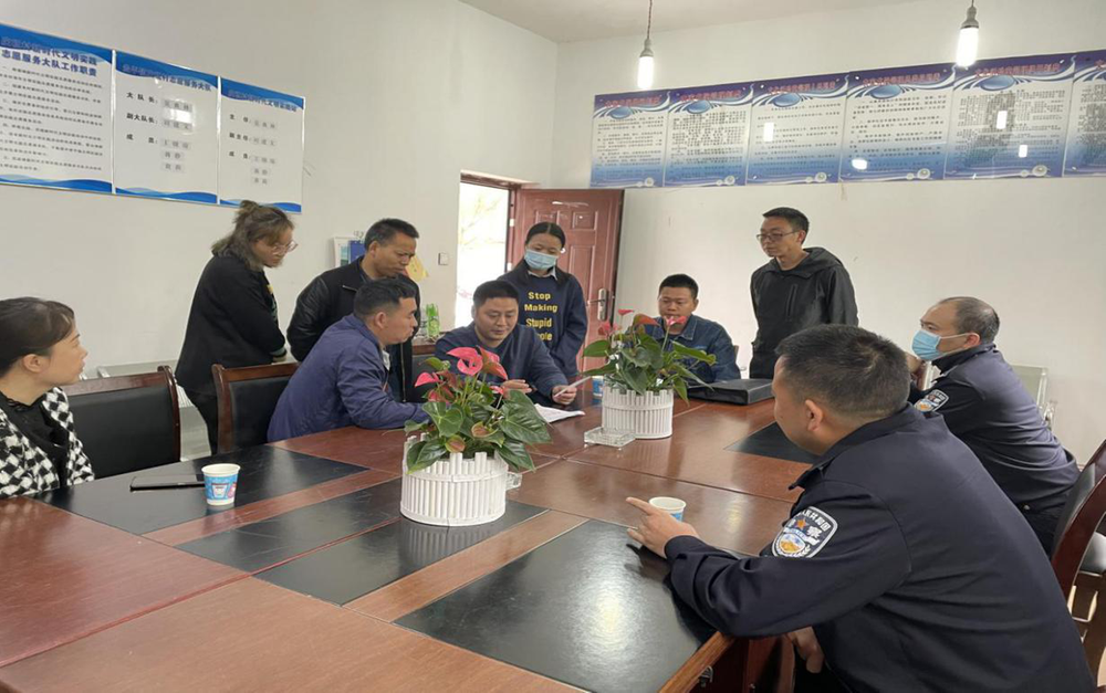 中岗村：爱心接力 照亮回家路