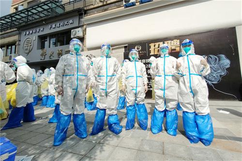 代市小学教师志愿者奋战抗“疫”一线