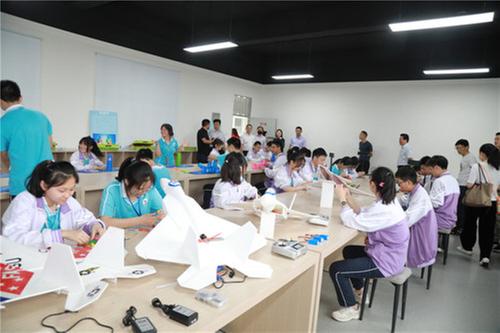 “走进科技 你我同行”2022年简阳市全国科技活动周活动启动