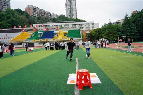 广安：趣味运动助力高考减压