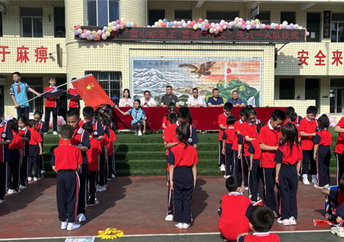 乐坝小学举行“童心跟党走·喜迎二十大”庆“六一”活动