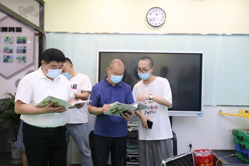 巴中市科协到巴州区开展科普惠民共享基地调研工作