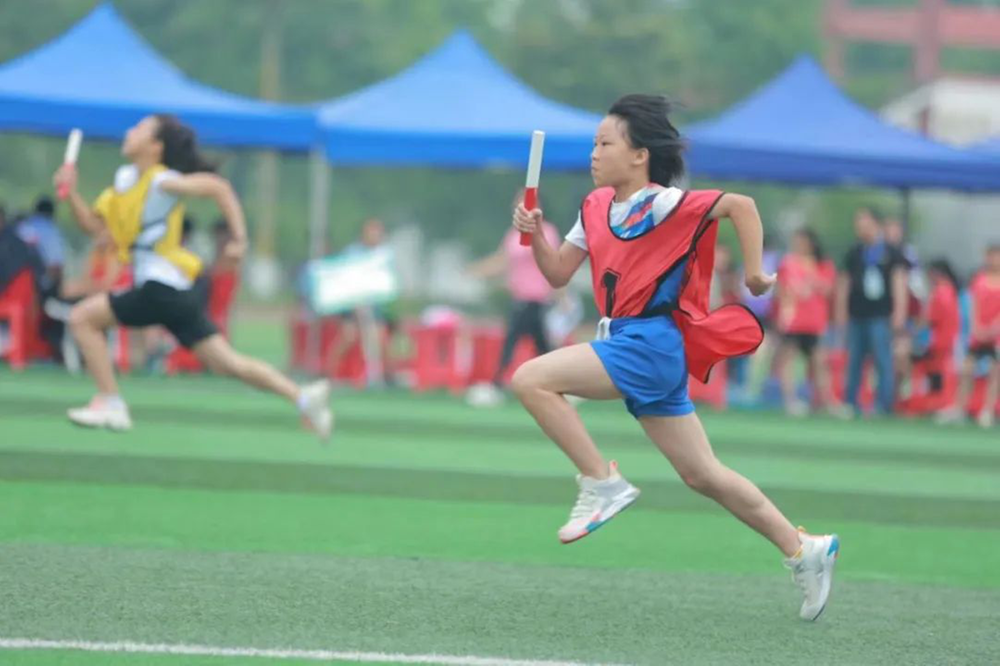 简阳市代表队在2022成都市“快乐之星”阳光少年健康奔跑比赛中喜获一等奖