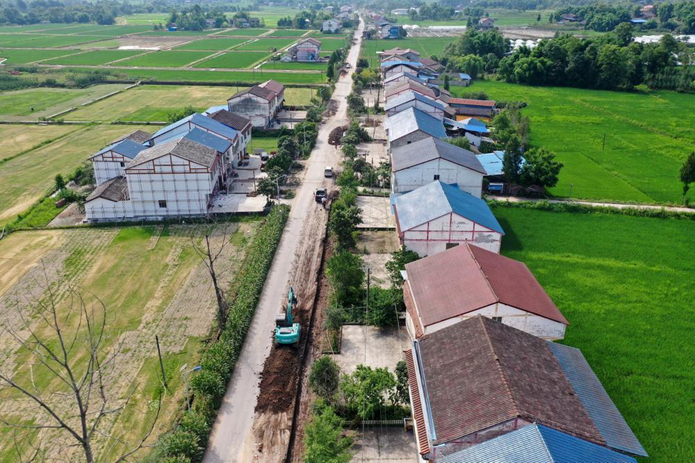 “坑人路”变“民心路”