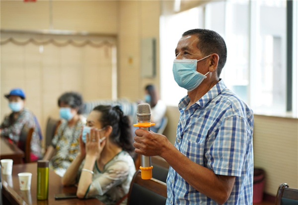 成都普瑞眼科医院白内障科获“散光规范化管理示范中心”授牌