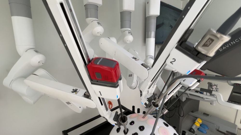 “达芬奇手术机器人健康中国行”科普患教活动在四川省肿瘤医院举行