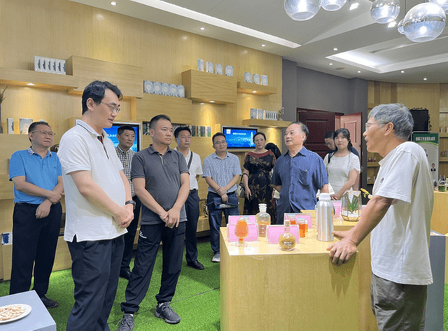 省科协创新发展部到资阳市调研企业科技创新工作