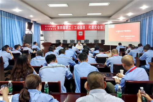 岳池县安办主任、县应急管理局局长蒲锦荣深入企业开展安全生产月宣讲活动