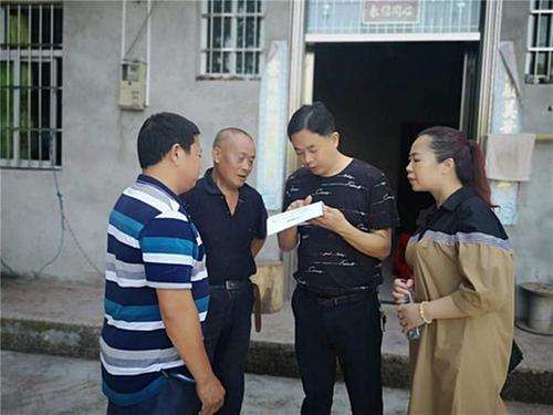 蓬安县科协干部职工深入山青村开展帮扶活动