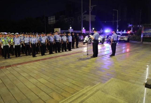 眉山天府公安：集中警力重拳出击，全力守护新区夏日平安