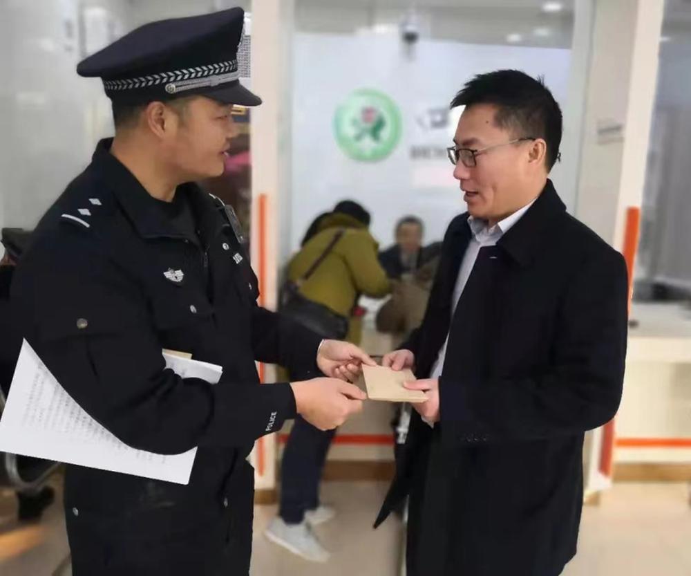 龙伟：从军营到警营，初心未改，一如来时路