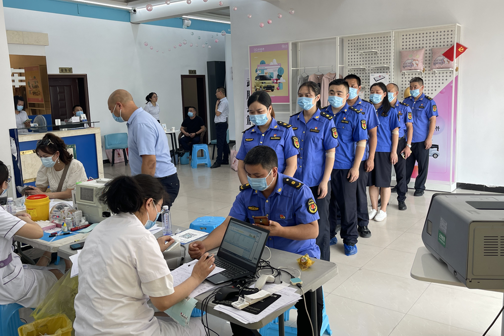 武胜县综合行政执法局：热血践初心  献血我先行