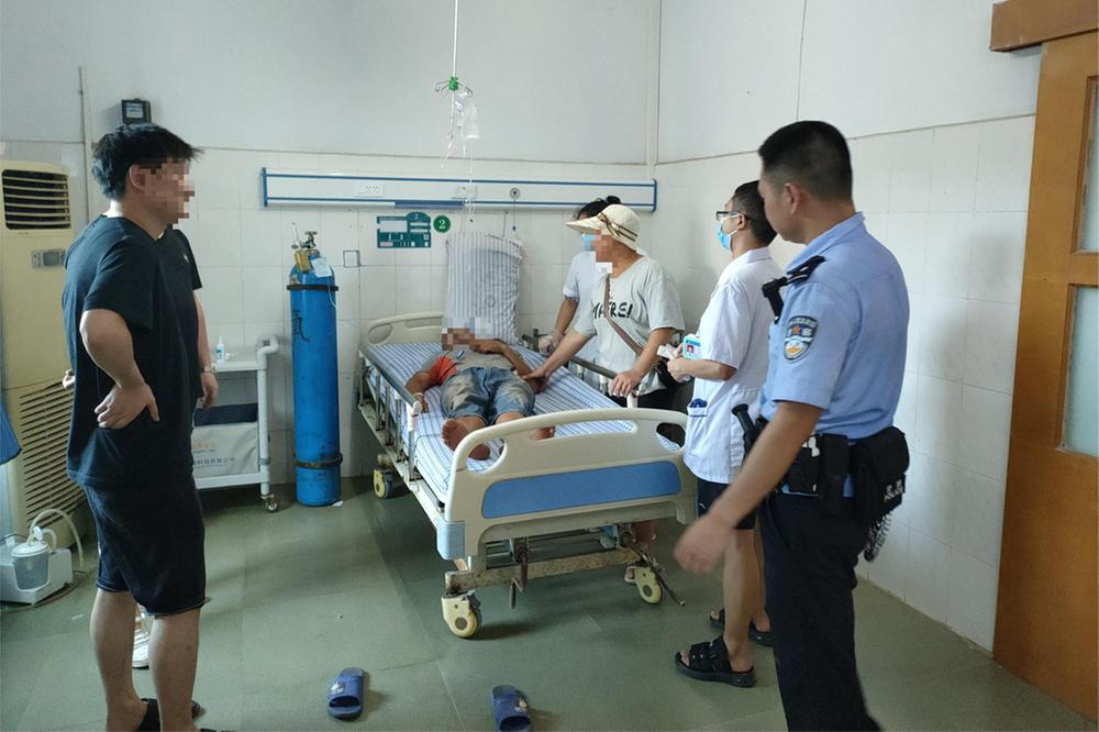 华蓥市：民警火速出击 救助危难夫妻