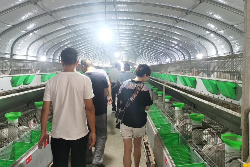 广安市科协党组书记、主席李晓瑜一行赴华蓥调研