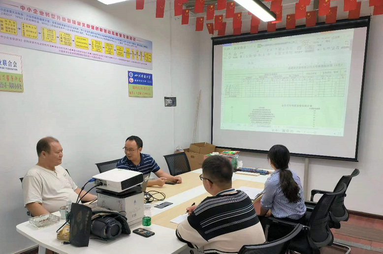 简阳市科协防疫服务两手抓