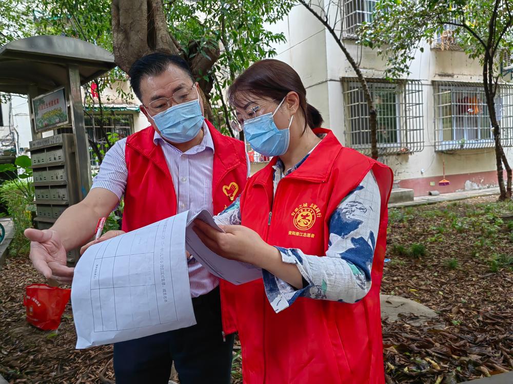 魏霞：一朵盛开在疫线上的格桑花