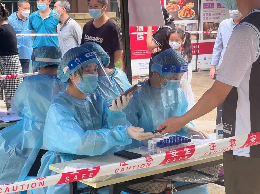 简阳市：开好“四张”处方 以志愿力量筑牢疫情防控网