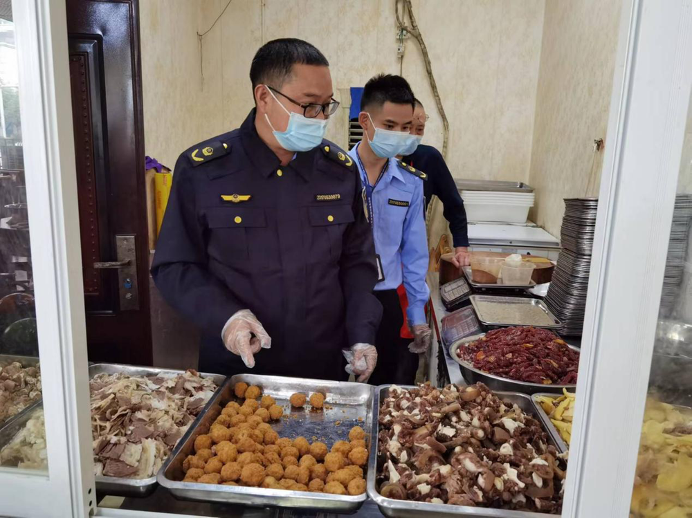 丹棱县市场监管局开展餐饮恢复堂食大检查