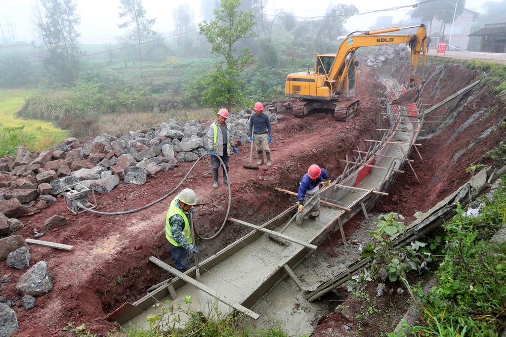 广安区：整治“堵心路” 铺就“民心路”