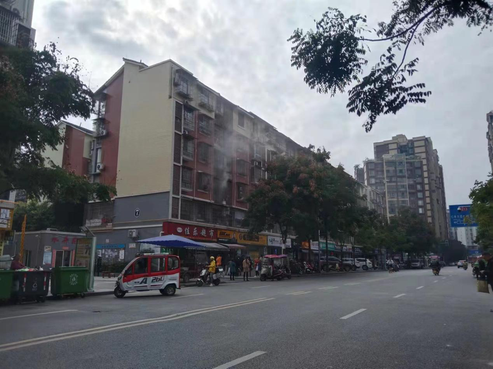 仁寿县怀仁街道：居民家中失火 网格员火速救援