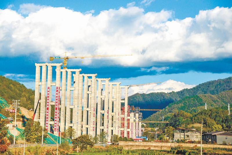 交通路网助力革命老区发展