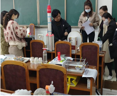 眉山天府新区青龙小学、幼儿园携手消防救援站开展消防疏散演练活动