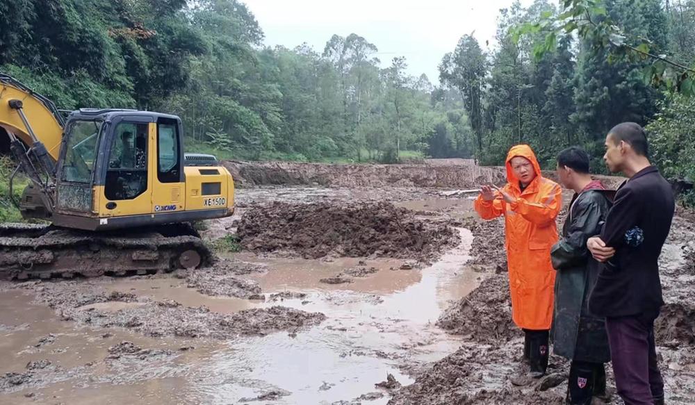 清清渠江美如画 马架巨变有胡平