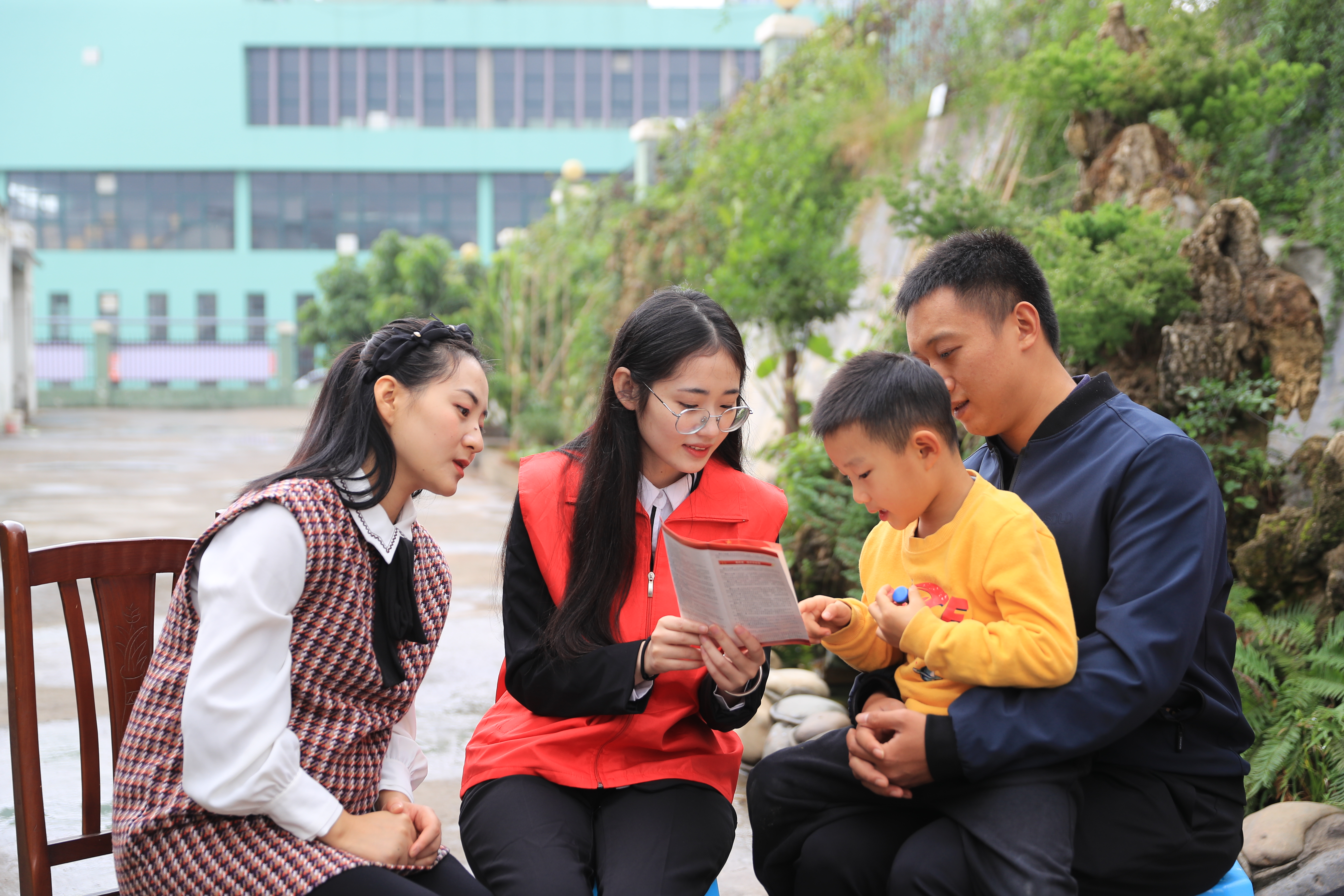 院坝里的宣讲会 接地气又入人心