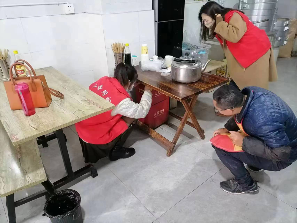 仁寿县怀仁街道：安全排查除隐患  网格服务保安全