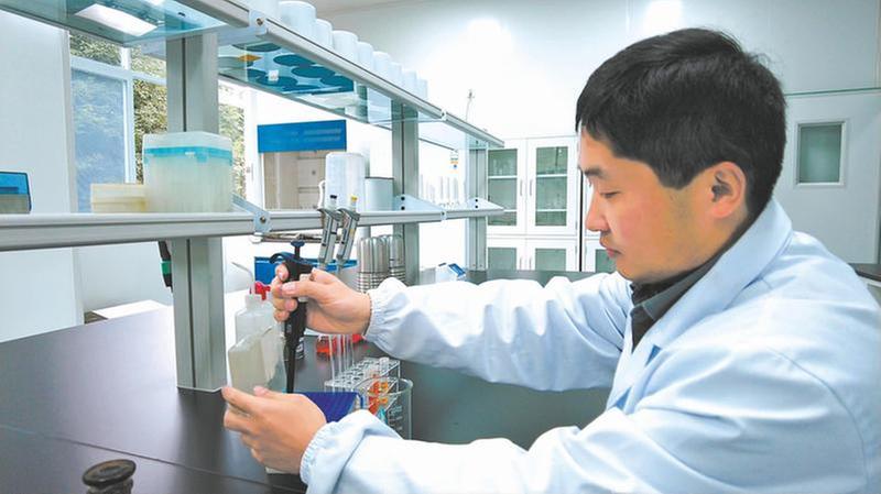 张其圣：让“东坡泡菜”香飘世界