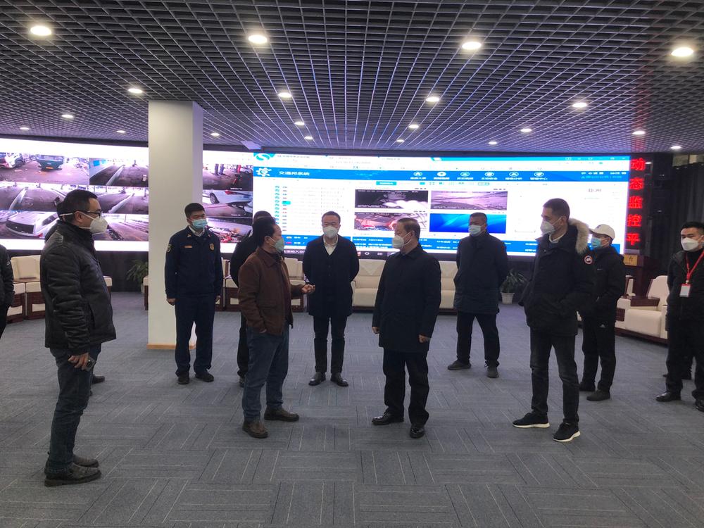 东坡区领导带队检查安全生产工作