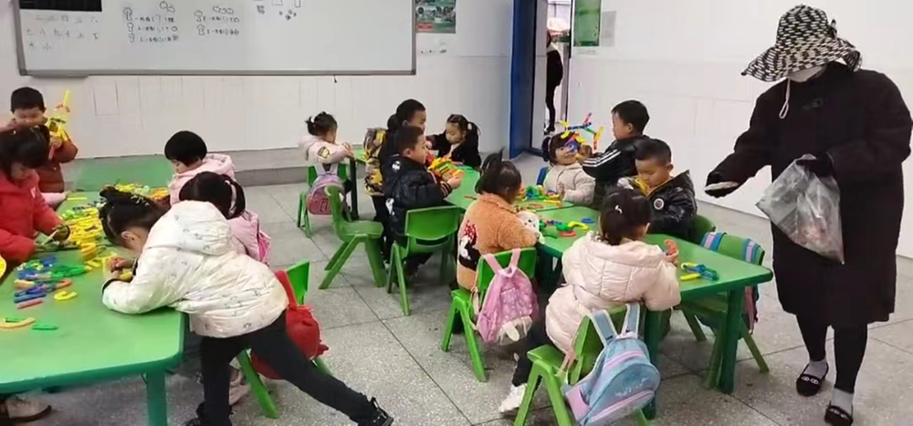 平昌县星光实验学校开展幼儿防拐骗模拟演练活动