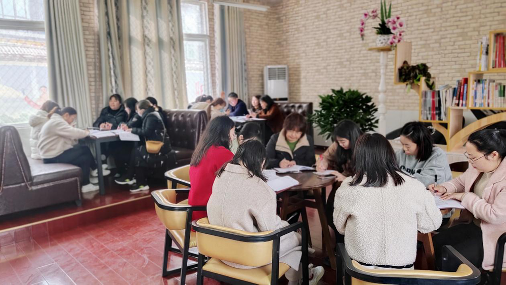 南江县长赤镇桥梁小学开展整本书阅读教学研讨活动