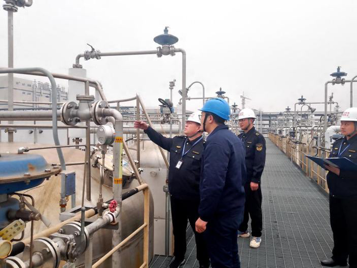 用实际行动诠释应急人的职责与担当