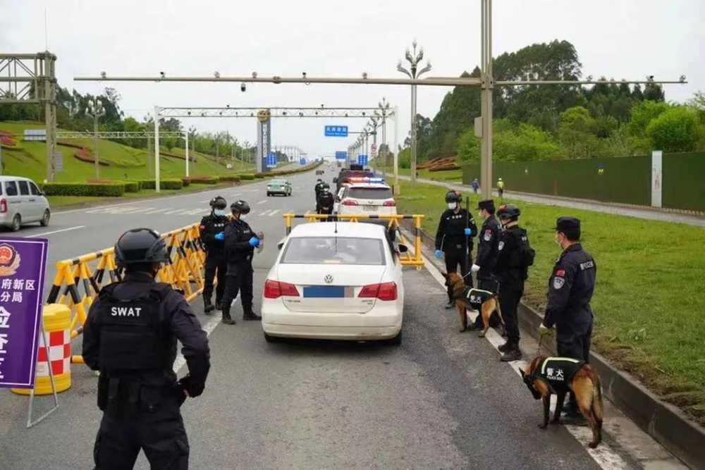 眉山天府公安24小时在线 守护新区平安