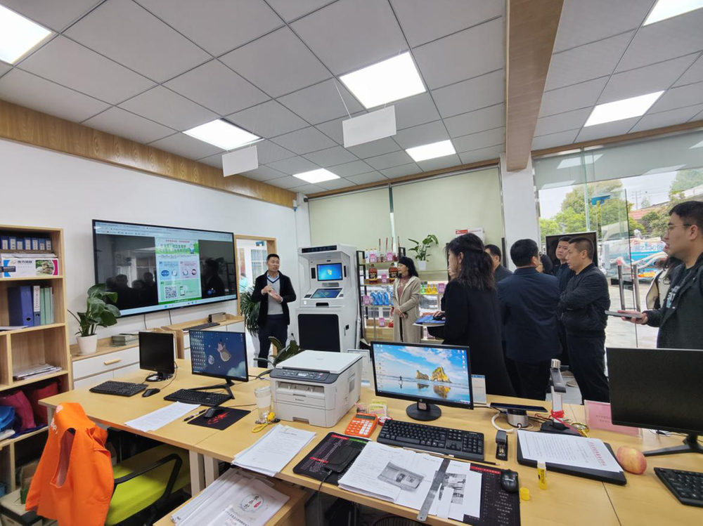 眉山市农乐村首创“农村厕所革命智能管护系统”