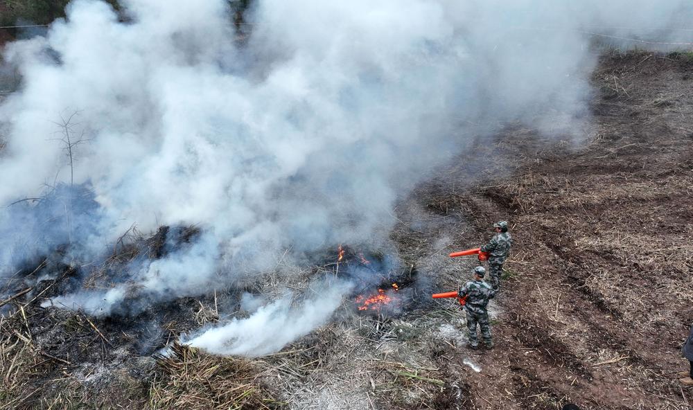 东兴区：应急演练护航森林安全