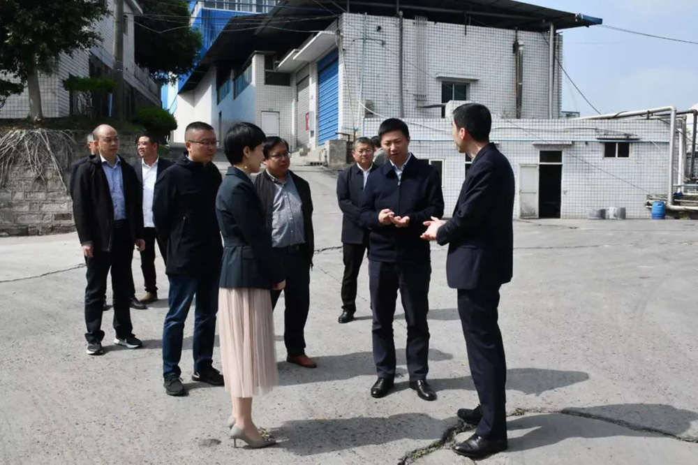 内江市市中区领导督导食品安全“两个责任”工作