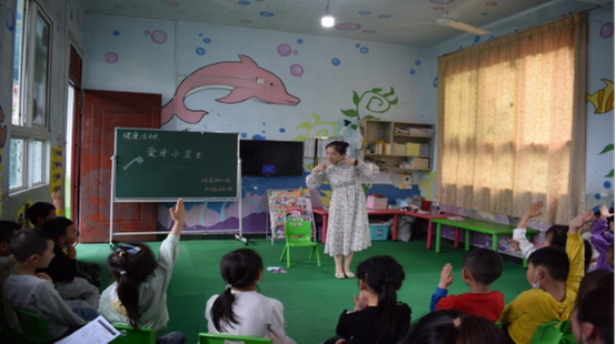 平昌县两幼儿园结对帮扶促成长