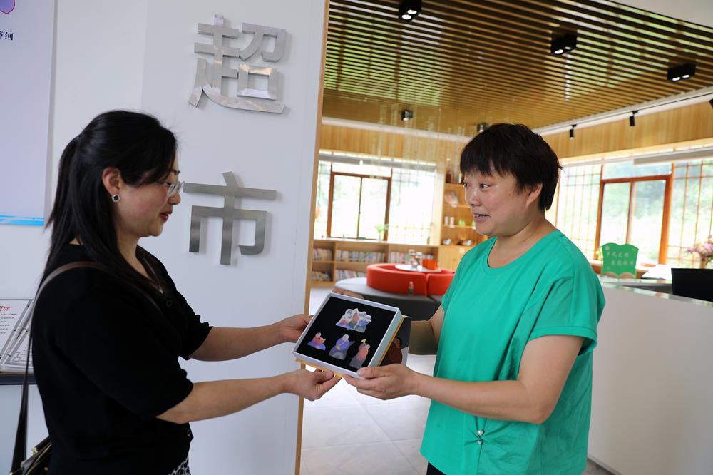 丹棱县延伸“道德超市”服务内涵，“小积分”彰显大能量