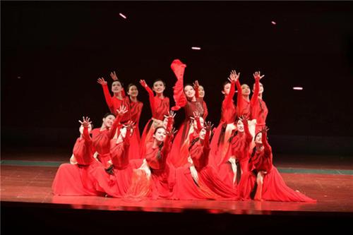 巴中市高级中学荣获全市首届青年教师风采大赛一等奖