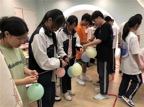 简阳职高开展高三考前心理团辅活动