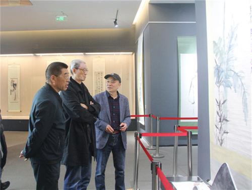 峨眉山博物馆馆藏书画精品展开展