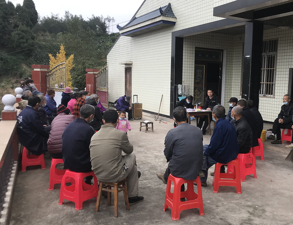 丹棱县：“院坝会”架起“连心桥” 乡村治理见实效