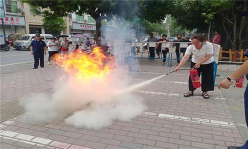 平昌县驷马小学附属幼儿园开展消防安全演练及培训