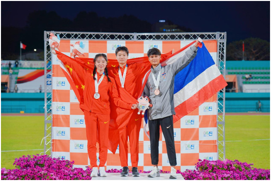 亚青赛资阳籍运动员百米夺银