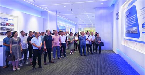 青神县企业人力资源服务中心推广活动搭建求职就业与企业用工“供需桥” 