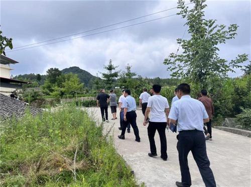 巴中市乡村振兴局赴南江县兴马镇调研